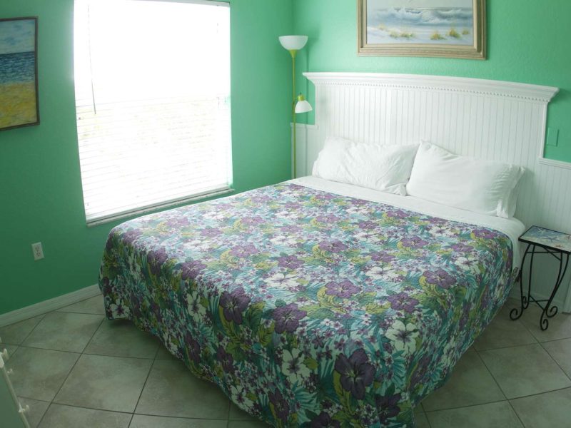 One-bedroom #4 - Sunset Royale