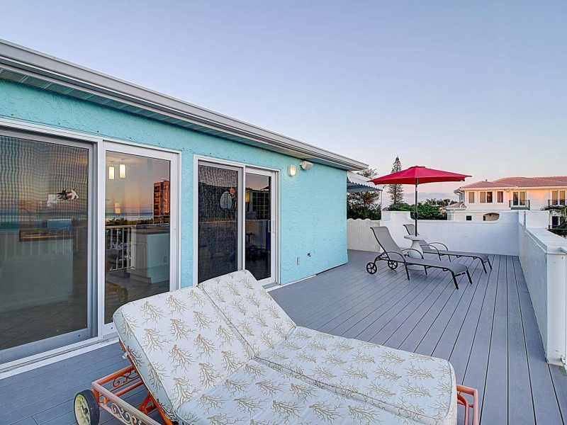 Penthouse studio suite #7 - Sunset Royale