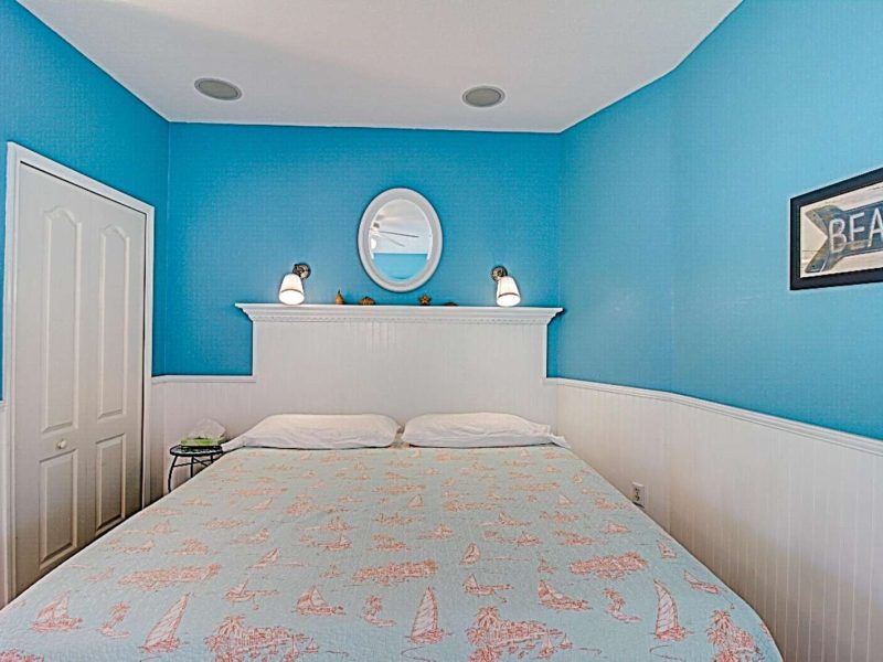 Studio #3 - Sunset Royale