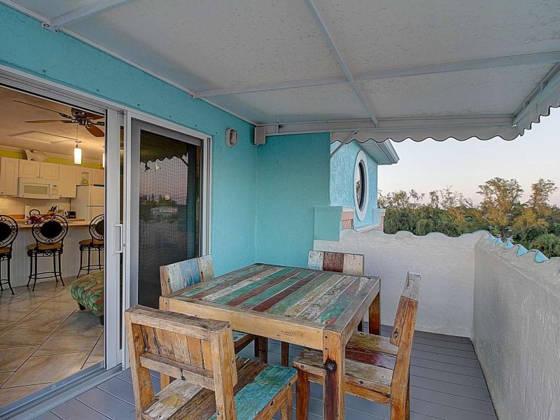 Penthouse studio suite #7 - Sunset Royale