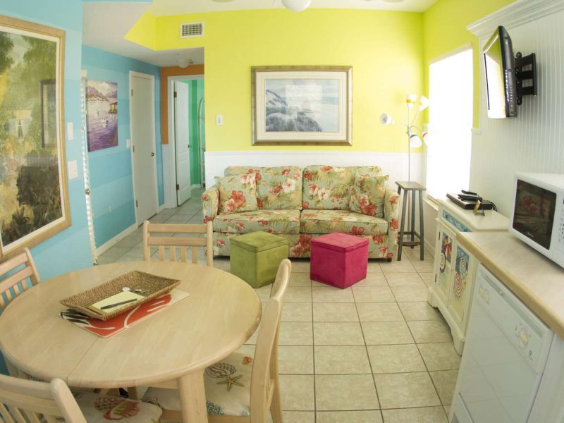 One-bedroom #4 - Sunset Royale