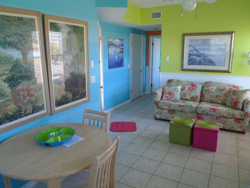 One-bedroom #4 - Sunset Royale