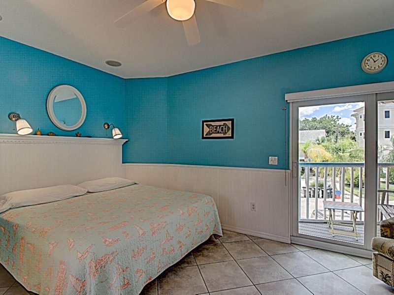 Studio #3 - Sunset Royale