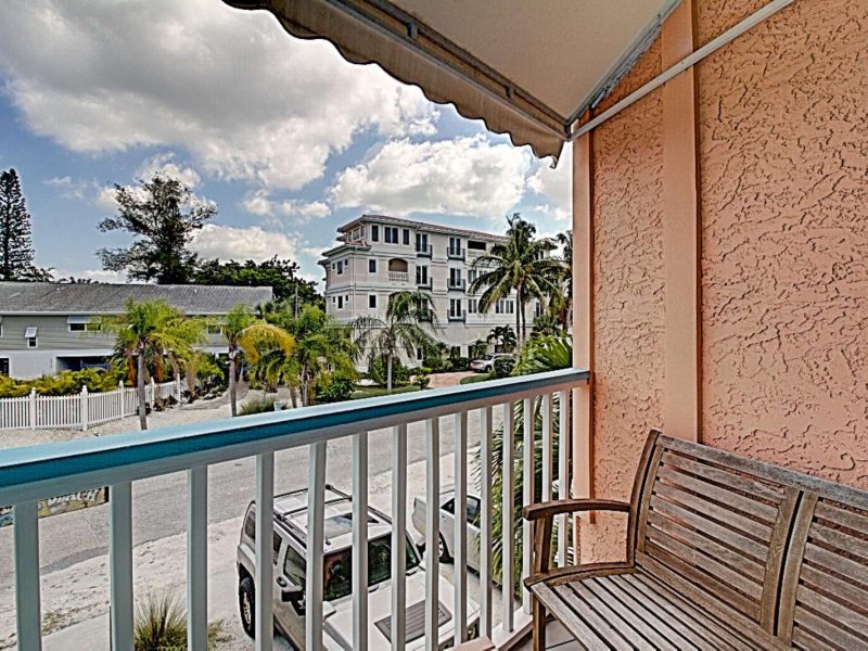 Studio #3 - Sunset Royale